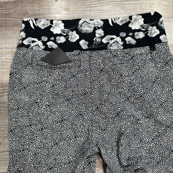 Lululemon Departure Pant Plush Petal Black Ghost - Size 6? - Picture 11 of 16